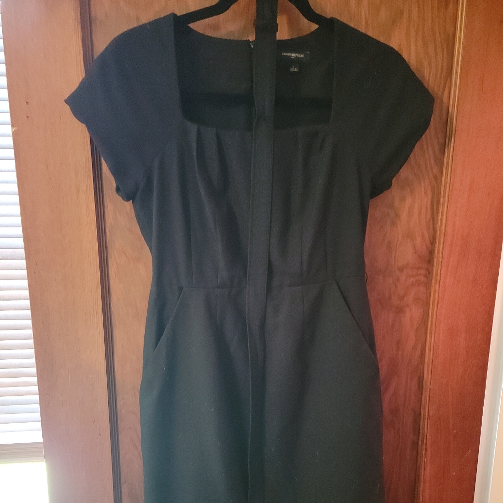 Banana Republic Size 4 Work Dress